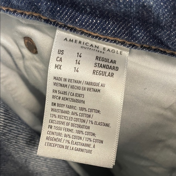 American Eagle Outfitters Dark Blue Flare Jeans - Picture 5 of 5